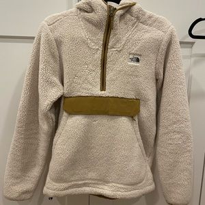 Northface Fleecy
